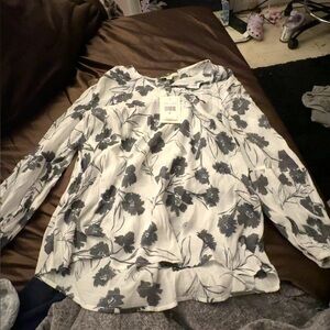 Floral Print Women's Top - White and Black